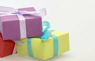 Как да зарадваме важни и скъпи на сърцето ни хора с интересни подаръци?
