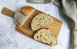 Защо селският бял хляб е любим на българите